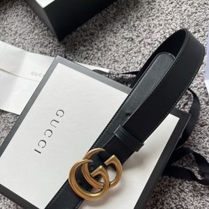 NEW Gucci Leather belt with Double G buckle